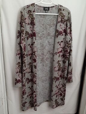 by & by Grey Open-Front Cardigan with Burgundy Floral - Size XXL
